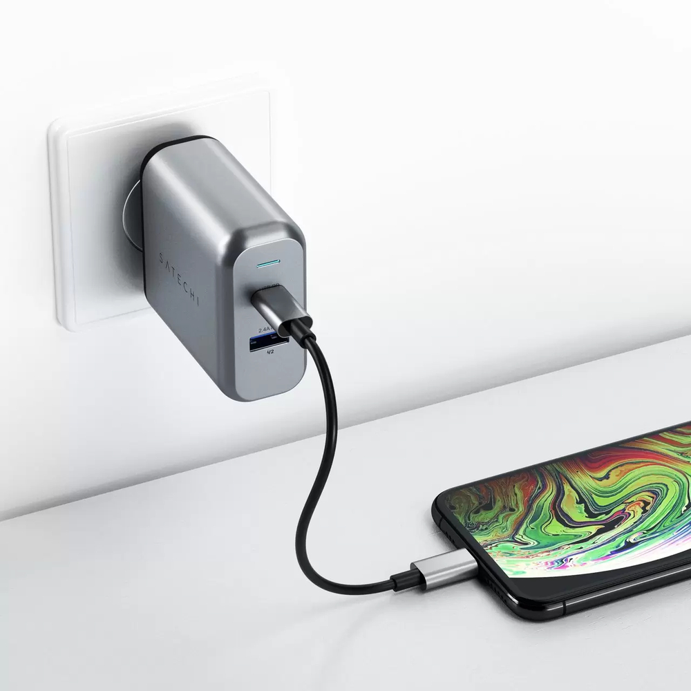 Сетевое зарядное устройство Satechi 30W Dual-Port Travel Charger. Цвет серый космос.